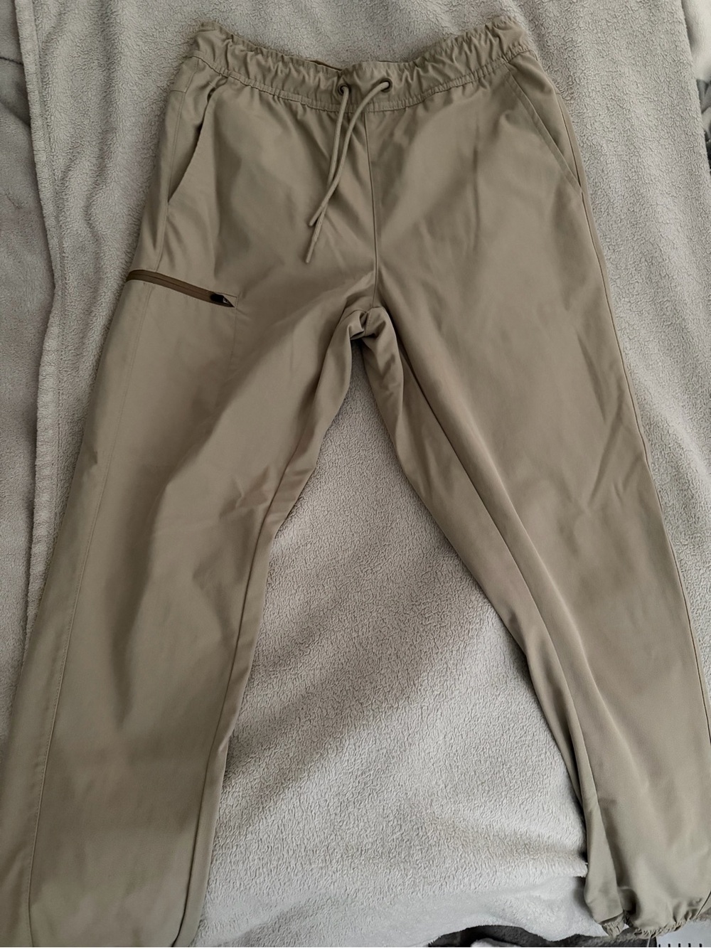 Men's Lightweight Khaki Joggers with Zipper Pocket